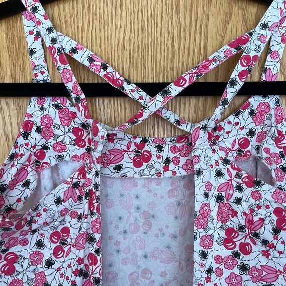 Dress size XS, swing skirt, summer style sleeveless in pink, red, white pattern - Picture 2 of 6